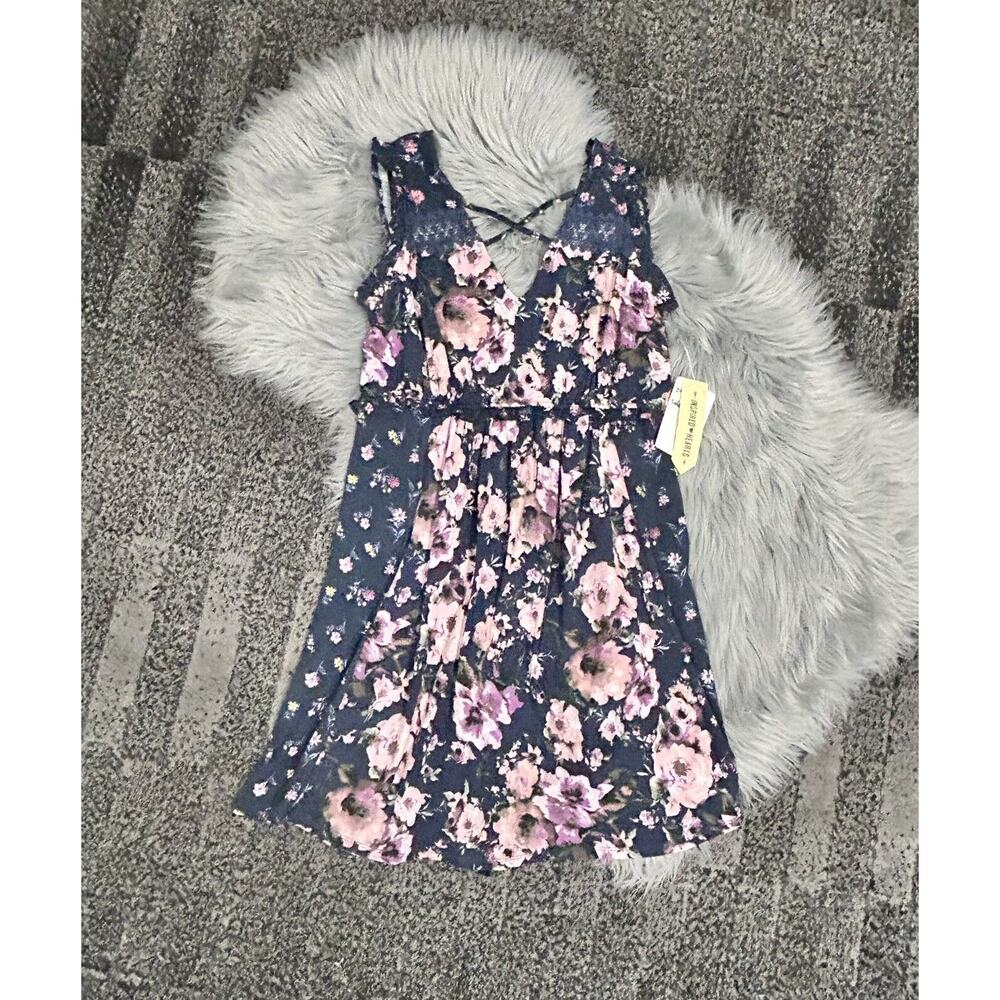 Inspired Hearts Women's Navy Floral Dress Size Large NWT